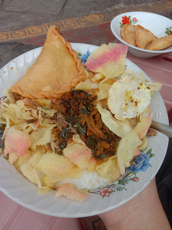 Bubur Ayam(鸡肉粥)印度尼西亚传统早餐